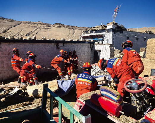 2025年1月7日，西藏自治區日喀則市定日縣發生6.8級地 震，應急管理部參與指導抗震救災工作，國家綜合性消防救援隊 伍爭分奪秒開展搶險救援。